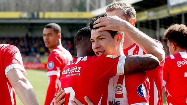 ‘Chucky’ Lozano festeja un gol del PSV.