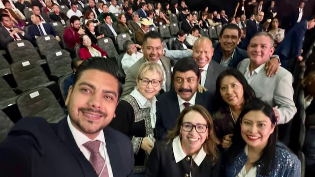 Azucena Cisneros respalda a Delfina Gómez y destaca acciones realizadas