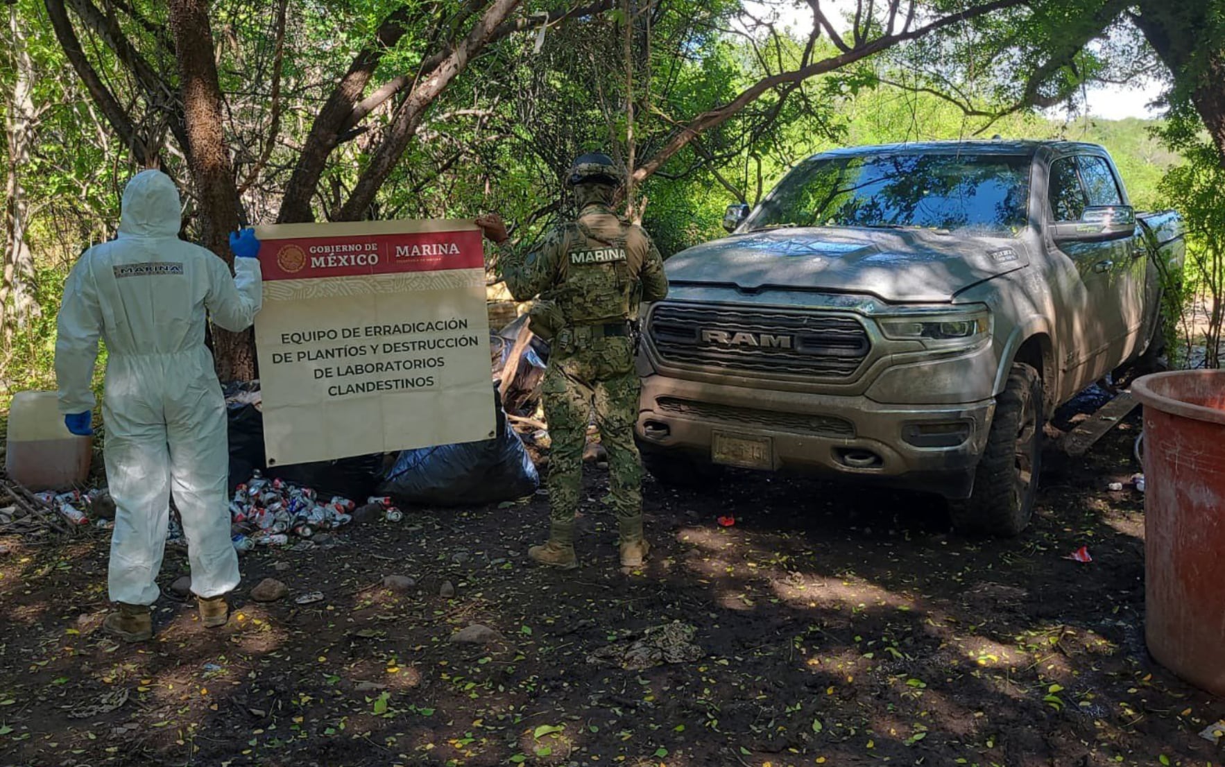 Hallan narcolaboratorio en Elota, Sinaloa