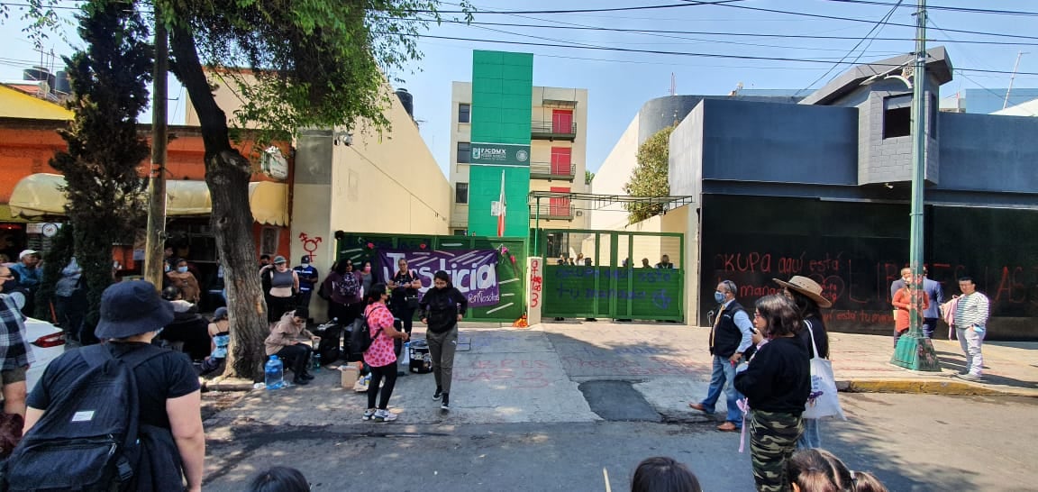 Protesta por la libertad de las 3 mujeres activistas detenidas en la CNDH