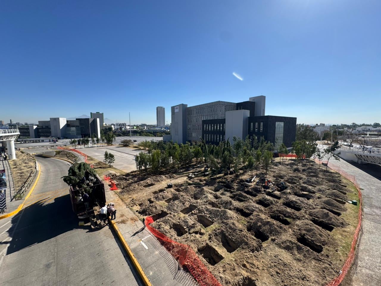 Alejandro Armenta impulsa reforestación histórica en la capital poblana