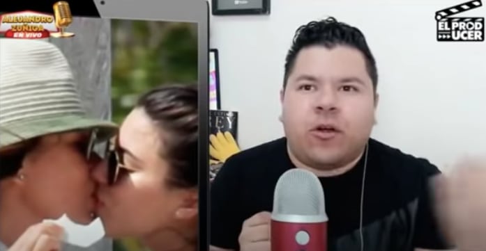 Yolanda Andrade besando a Melissa Galindo