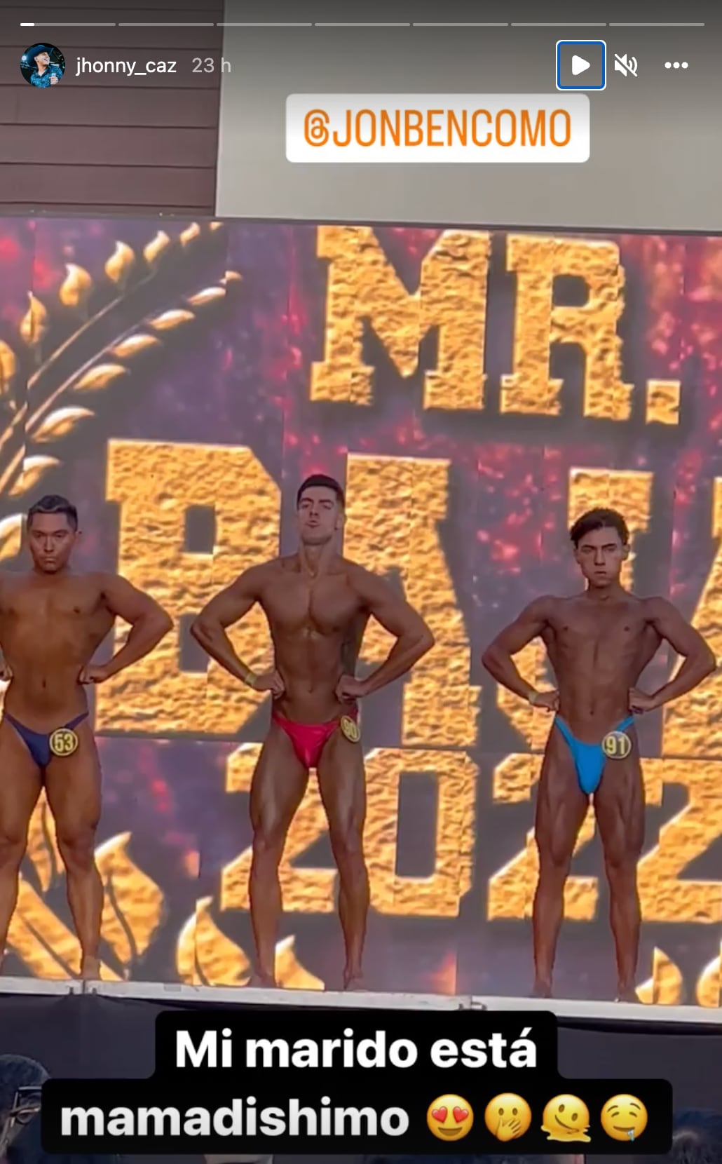 Jhonny Caz presume a su esposo