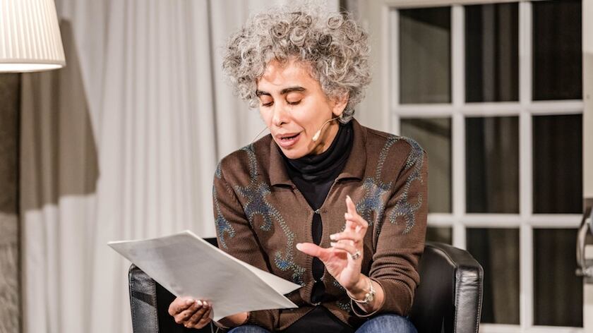 Adania Shibli: la autora palestina que fue excluida de un premio, por quien Slavoj Žižek alza la voz