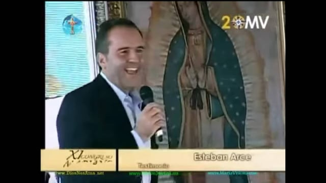 El conductor Esteban Arce participa en un congreso católico, en el año 2013