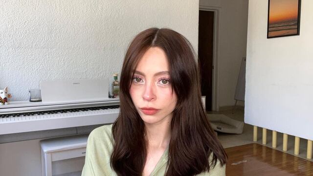 Dhasia Wezka, youtuber