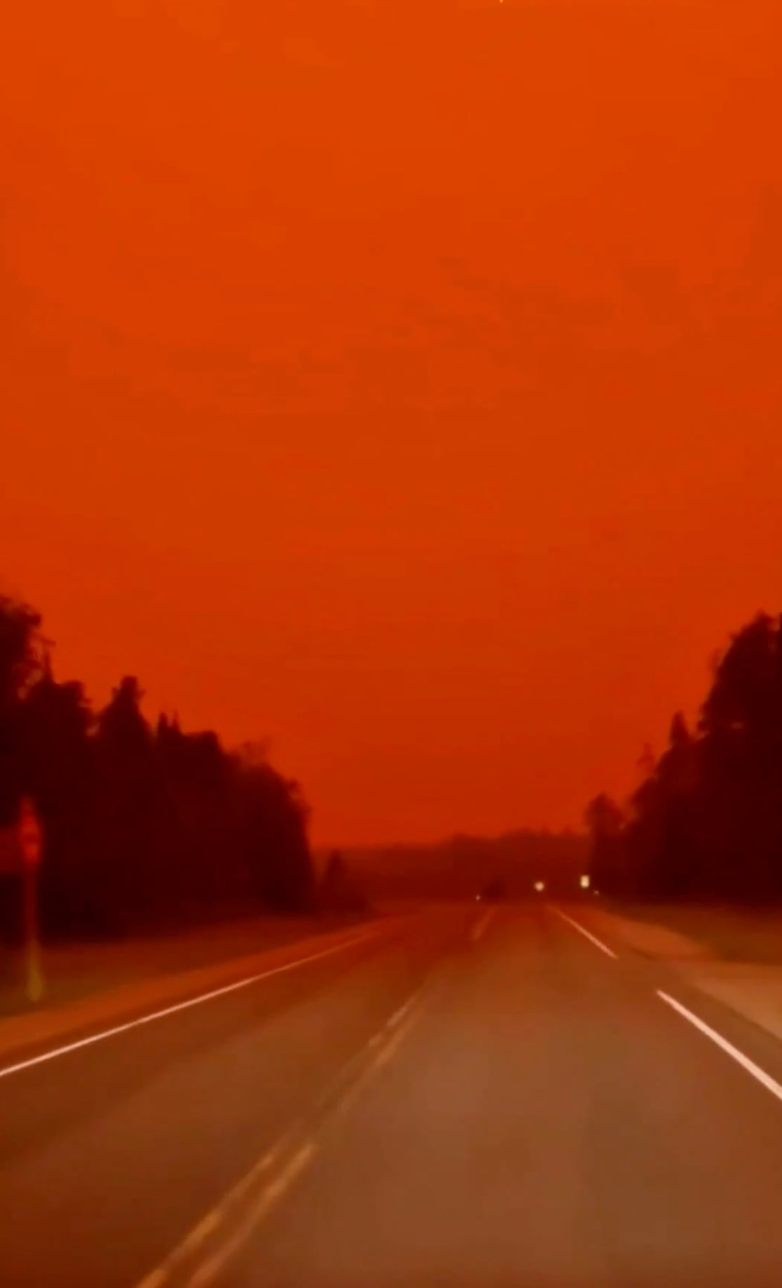 Cielos de Canadá por incendios forestales