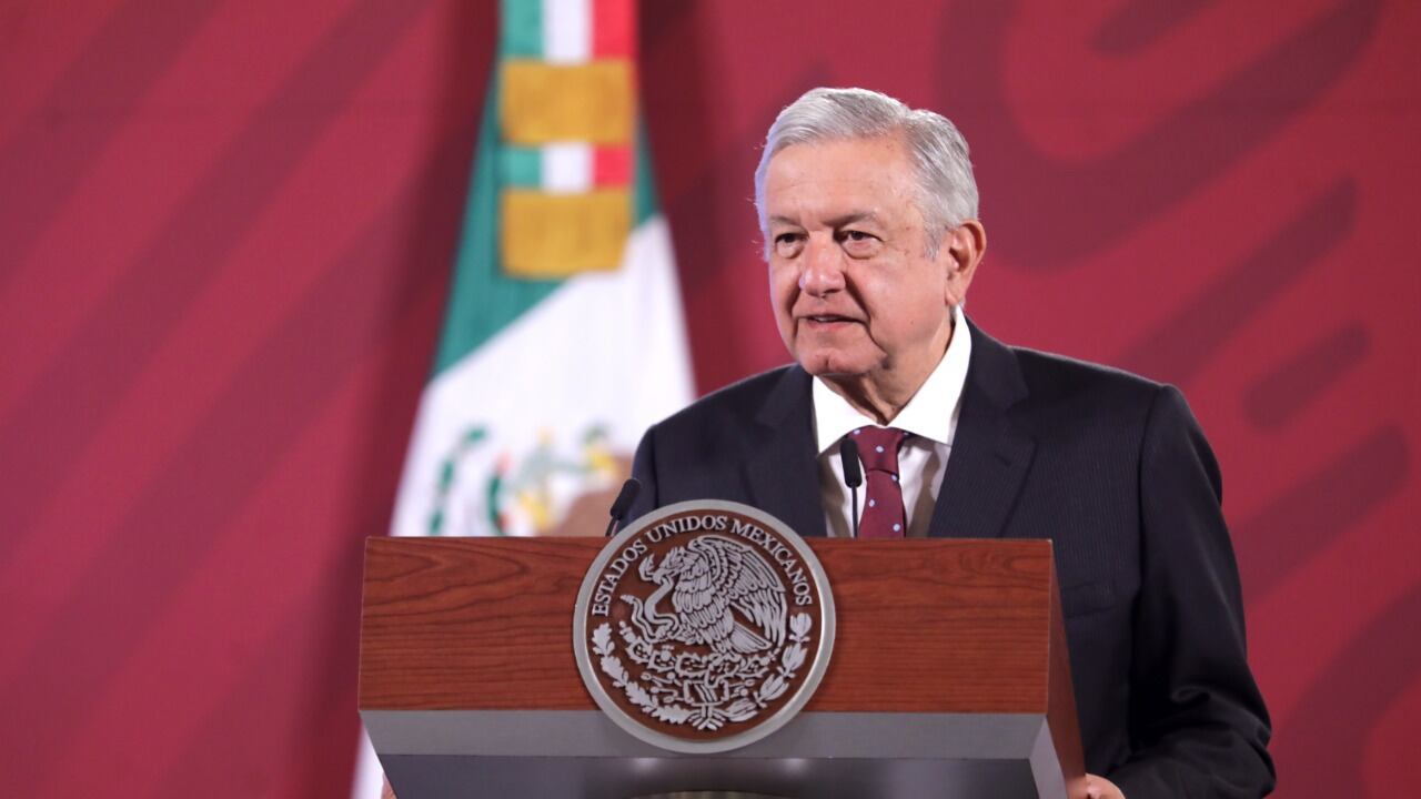 AMLO pide revisar presupuesto para consulta sobre expresidentes
