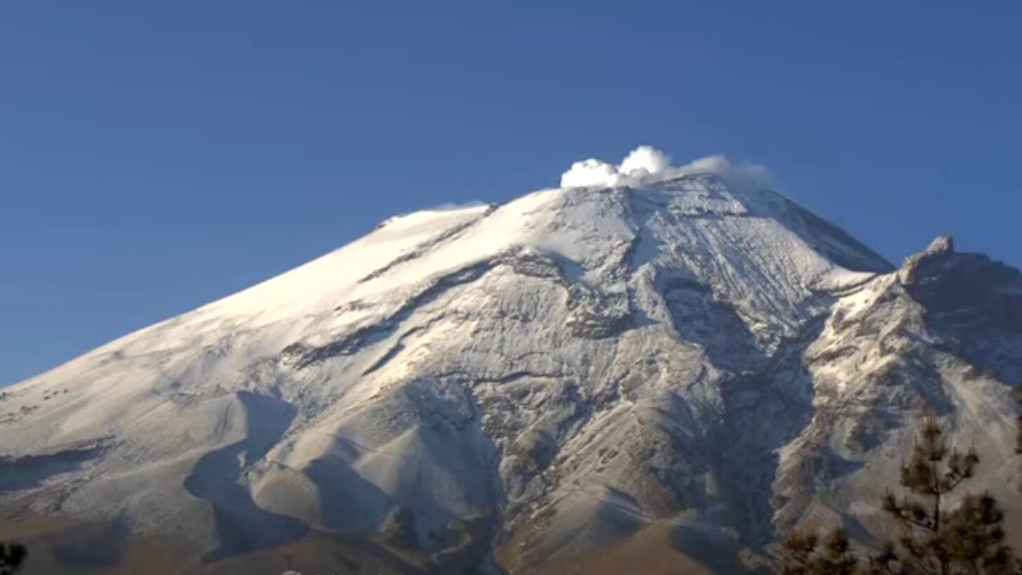 Volcán Popocatépetl hoy 14 de mayo: Amanece nevado