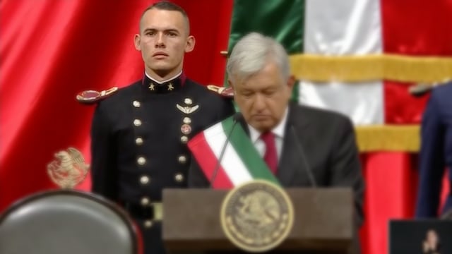 Cadete toma de protesta AMLO