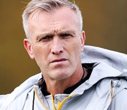 Steve Davis, técnico interino del Wolverhampton