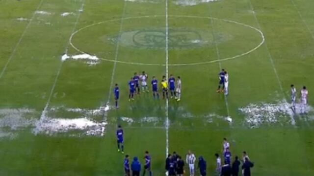 Se suspendió el partido entre Monterrey y Chivas por la lluvia. Aún no informan que día se volverá a jugar el partido.