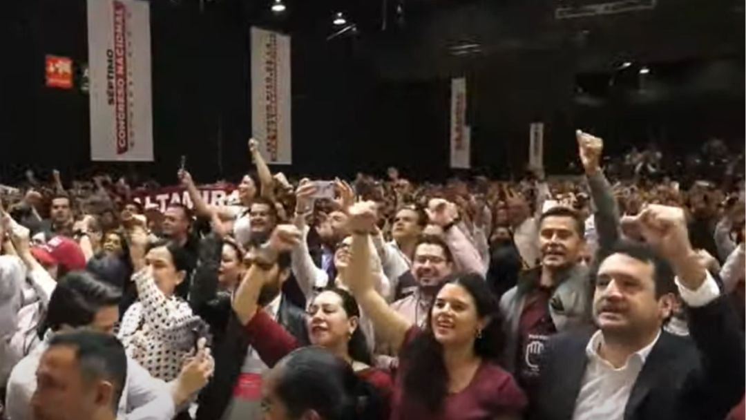Andrés Manuel López Beltrán se suma a gritos de “¡Presidenta, presidenta!”