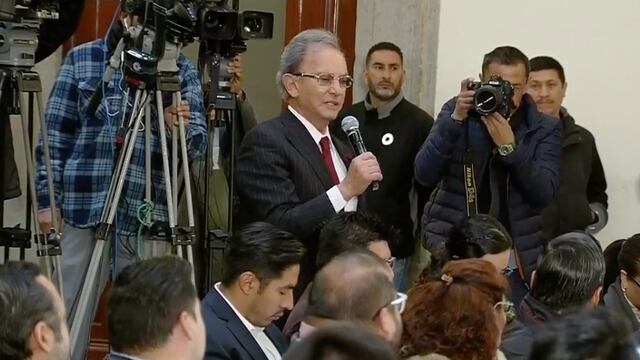 Nino Canún. Abucheo en Palacio Nacional.
