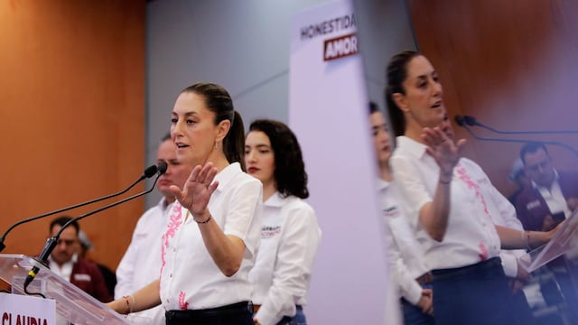 Claudia Sheinbaum anuncia que habrá consulta ciudadana para la reelección de puestos legislativos