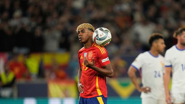 Lamine Yamal en el España vs Francia de la UEFA Nations League.