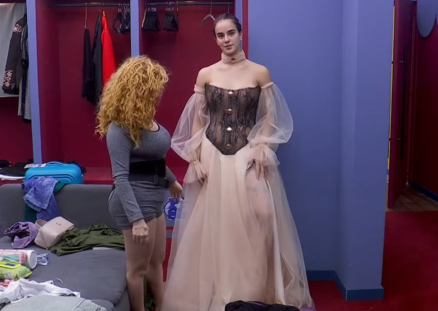 Gala Montes con su vestido de "princesa ruda" en La Casa de los Famosos 2024.