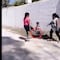 VIDEO: Agrede a niño durante pelea con su vecina