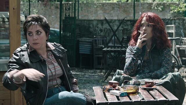 Lady Gaga y Salma Hayek , escena de House of Gucci