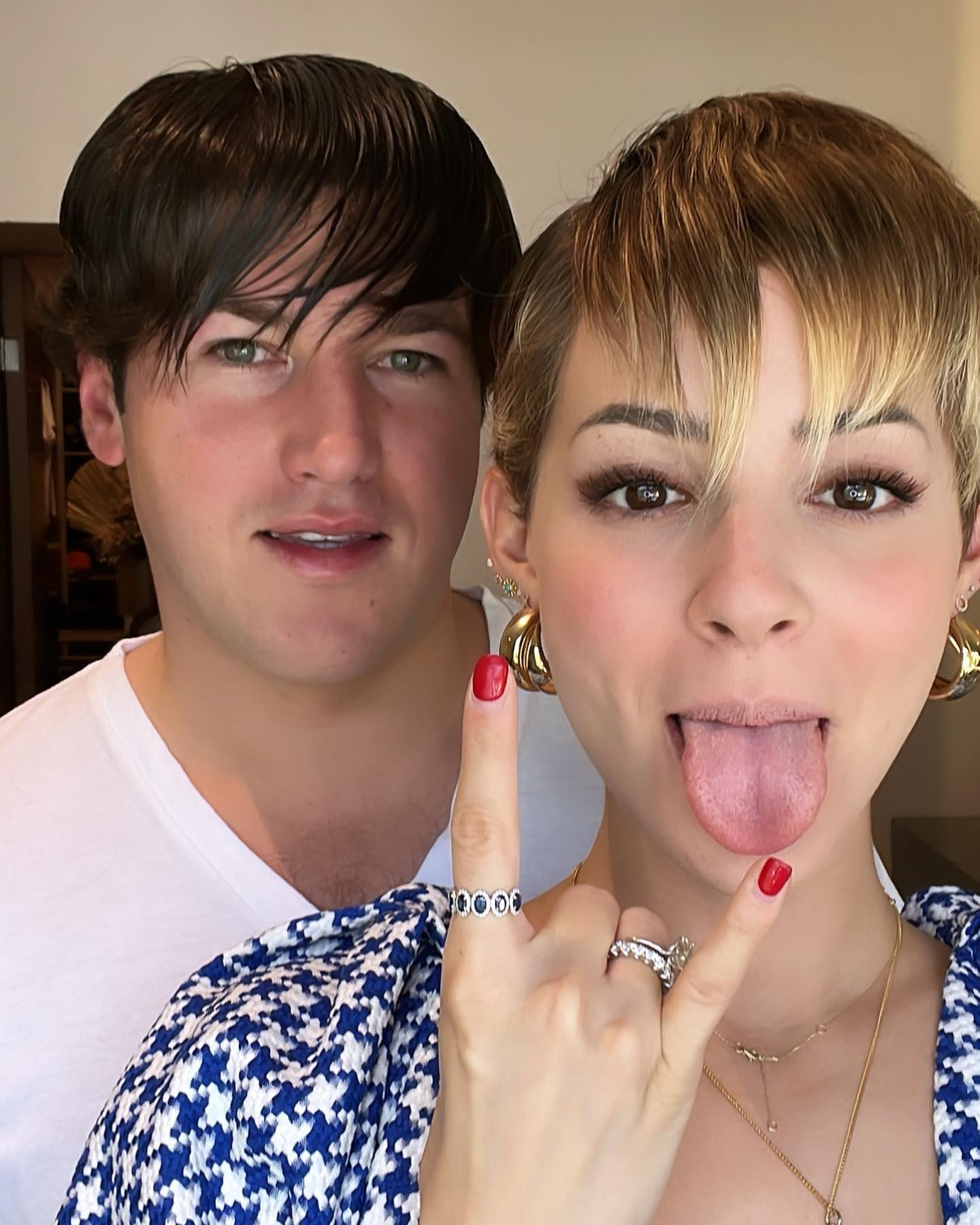 Samuel García y Mariana Rodríguez