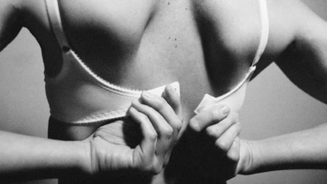 Usar brasier no es tan saludable para los senos: Estudio.