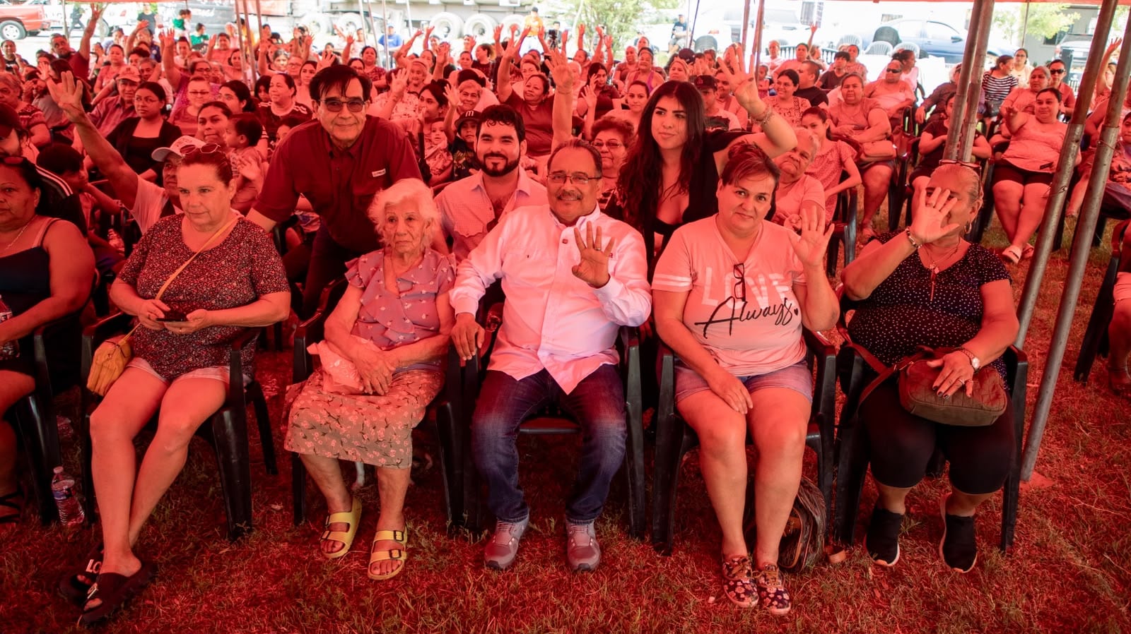 Andrés Mijes visitó General Terán y Montemorelos para dialogar con los habitantes sobre sus necesidades.