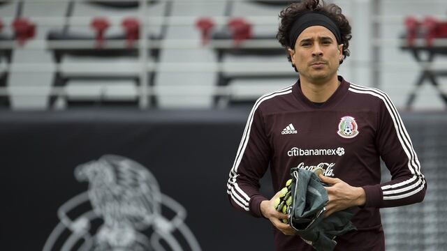 Ochoa en un entrenamiento con el Tri