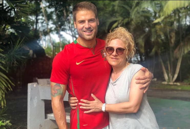 Jorge Losa con su mamá Ángeles.