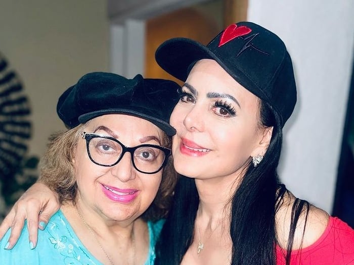 Vilma Chacón y Maribel Guardia.