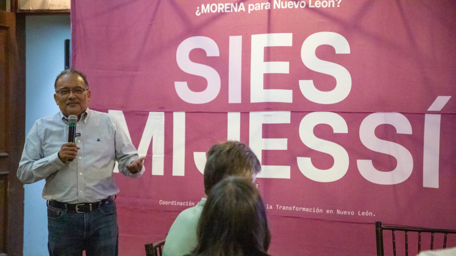 Andrés Mijes critica abandono al magisterio y señala problemas que afectan a Nuevo León