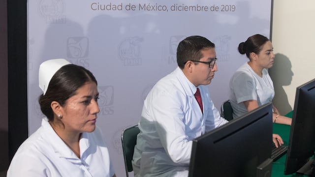 Las vacantes disponibles incluyen tanto a médicos como enfermeras.