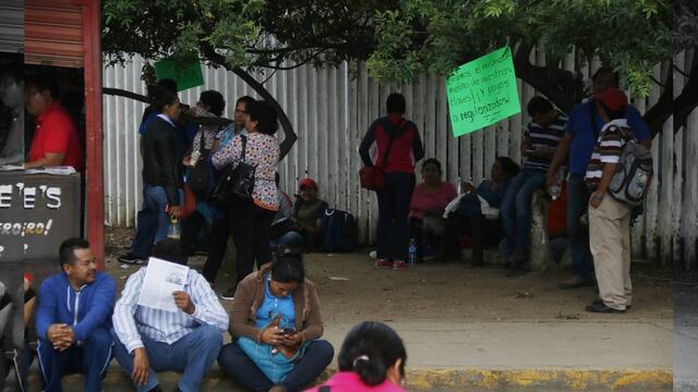 Pese a la advertencia de dar de baja a quienes no acudan a la evaluación, los profesores en el estado de Oaxaca tienen la indicación de no acudir al examen, dijo una representante de la dirigancia sindical.
