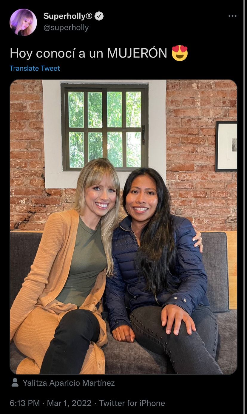 Yalitza Aparicio y Superholly