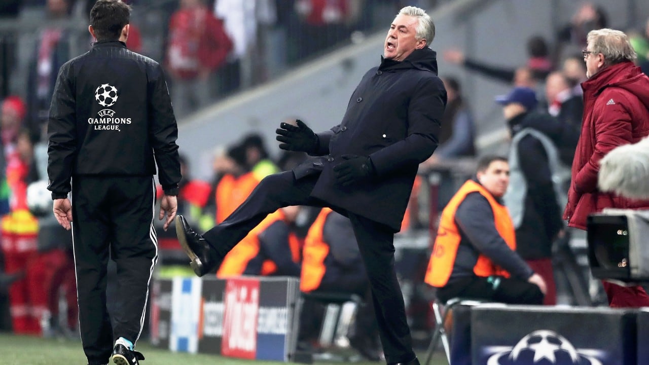Carlo Ancelotti en juego de UCL.