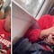 ¿Qué pasa en el Metro CDMX hoy 6 de diciembre? Difunden video de usuario consumiendo supuesta cocaína dentro de un tren