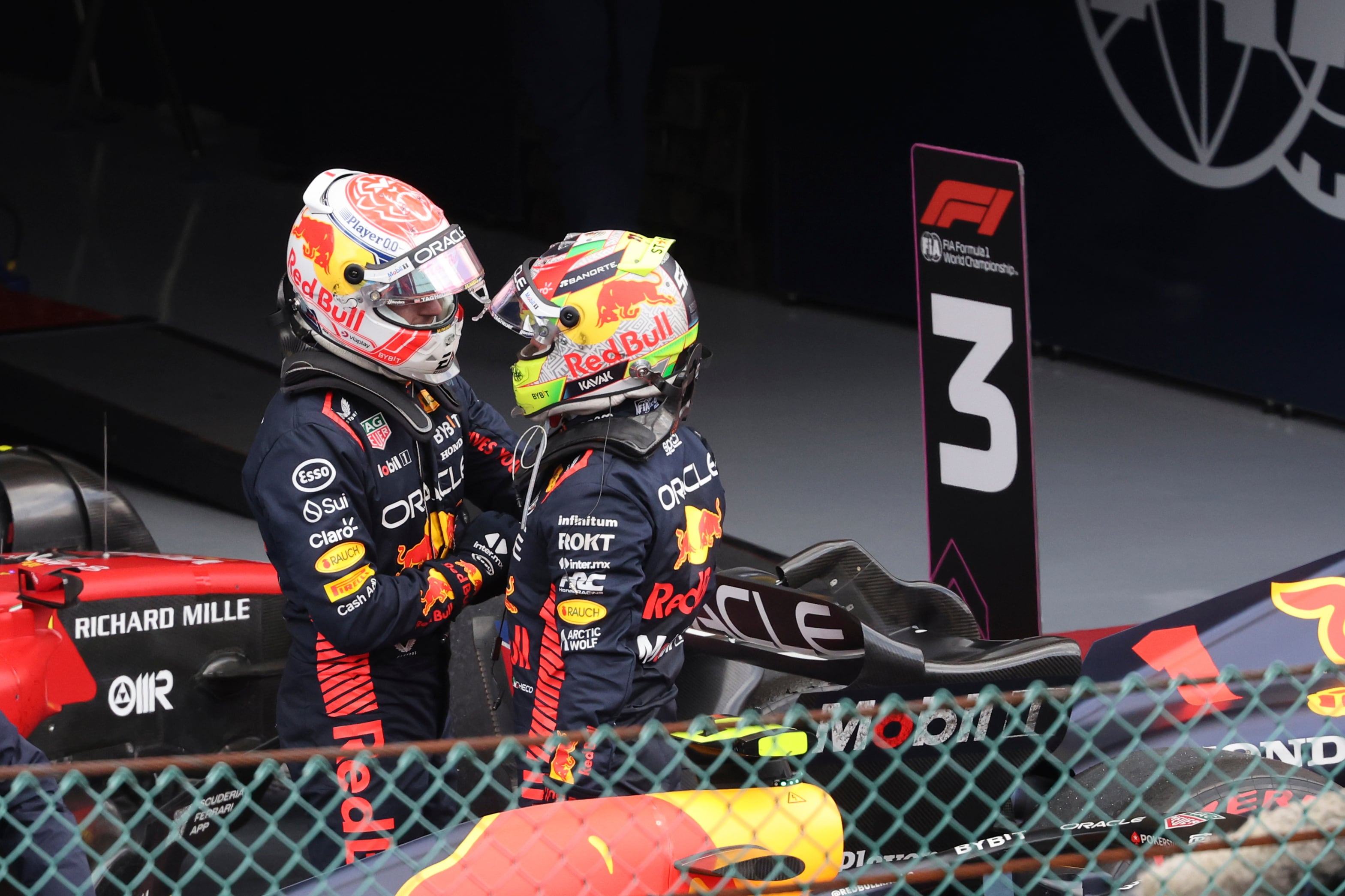 Max Verstappen y Checo Pérez