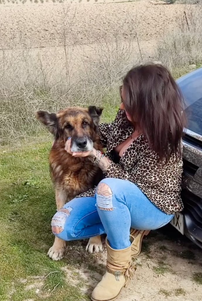 Pepa Tenorio con el perro