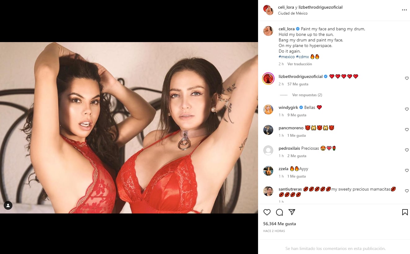 Celia Lora y Lizbeth Rodríguez en lencería roja