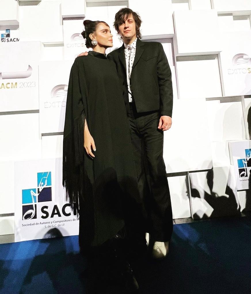 Yuya y Siddhartha habrían confirmado que están casados enfrente de Santa Fe Klan