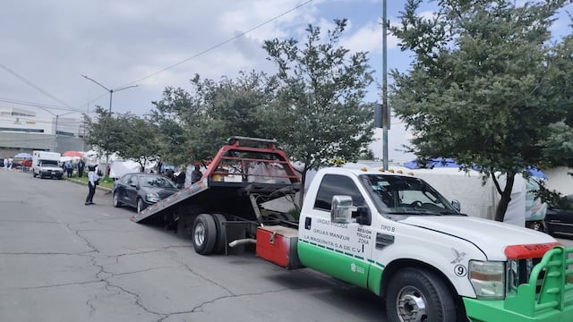 Toluca mantiene suspensión de multas viales; grúas operan en zonas prohibidas.