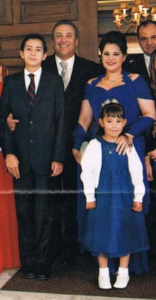 Juan José Chimal y Verónica Peña Nieto con sus hijos.