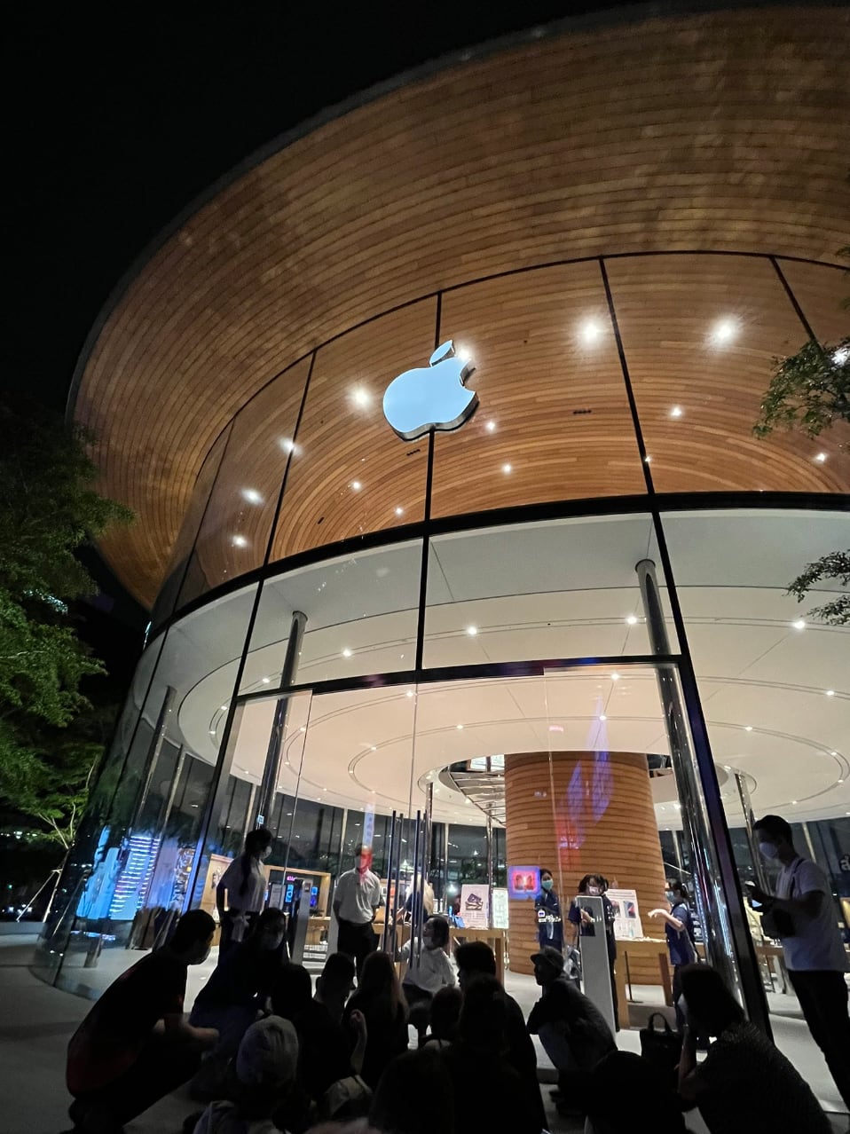 Filas para comprar iPhone 14