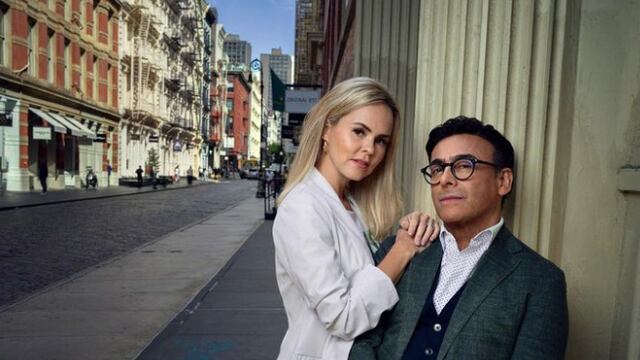 Adal Ramones y Karla de la Mora