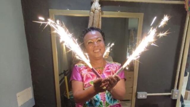 Lady Tacos de Canasta