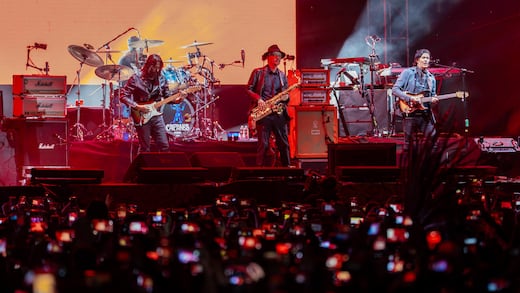 Concierto por un abrazo: Caifanes y EZLN encabezan evento para madres buscadoras en el Teatro Metropólitan