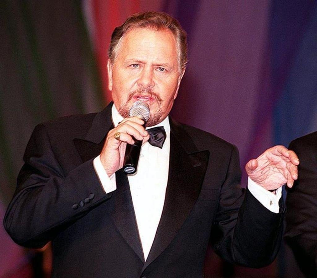 Paco Stanley, conductor.