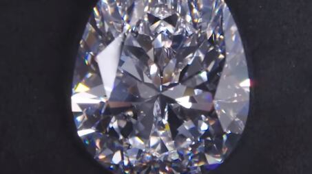 Subastarán el mayor diamante blanco del mundo