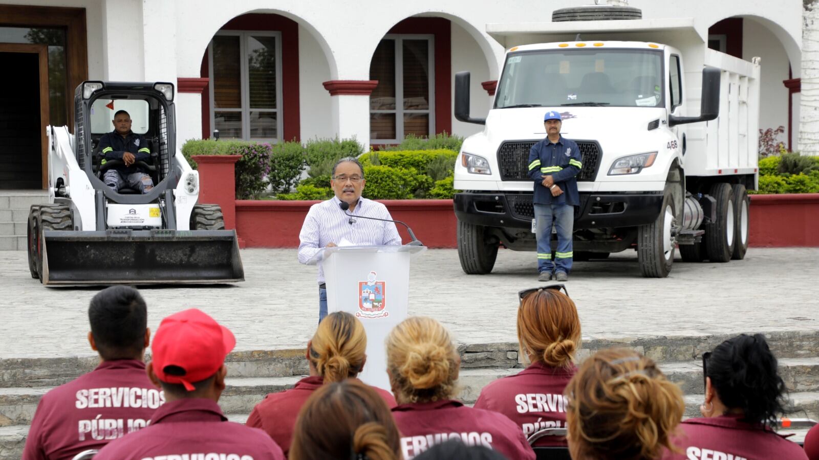 Andrés Mijes refuerza servicios públicos con nuevas unidades para mejorar la imagen urbana