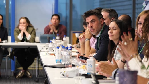 Julio Scherer impulsa regulación digital para proteger a menores en México