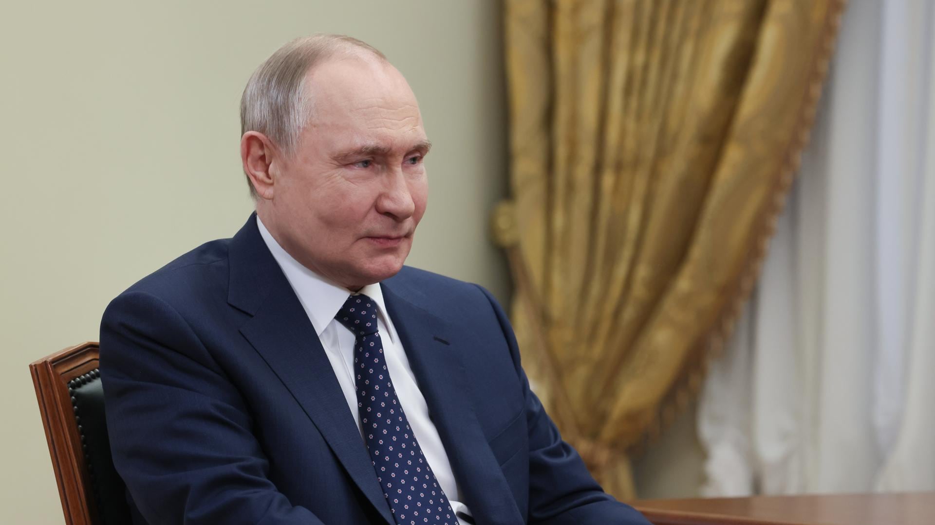 Rusia dice que las negociaciones de paz con Ucrania están en “pausa”